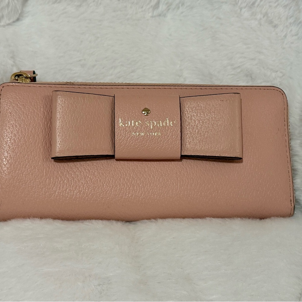 Kate Spade Blush Bow Wallet